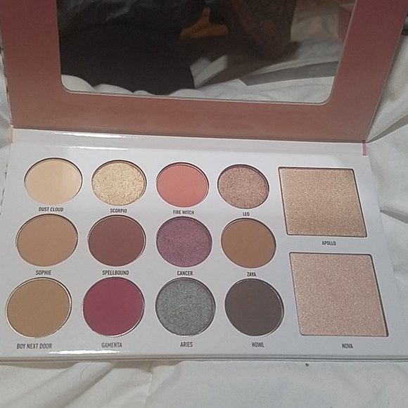 MORPHE X MANNY MUA - Picture 3 of 4